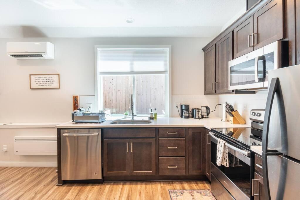 Walkable Apt Next To Restaurants, Bars, And Shops! Portland Exteriér fotografie